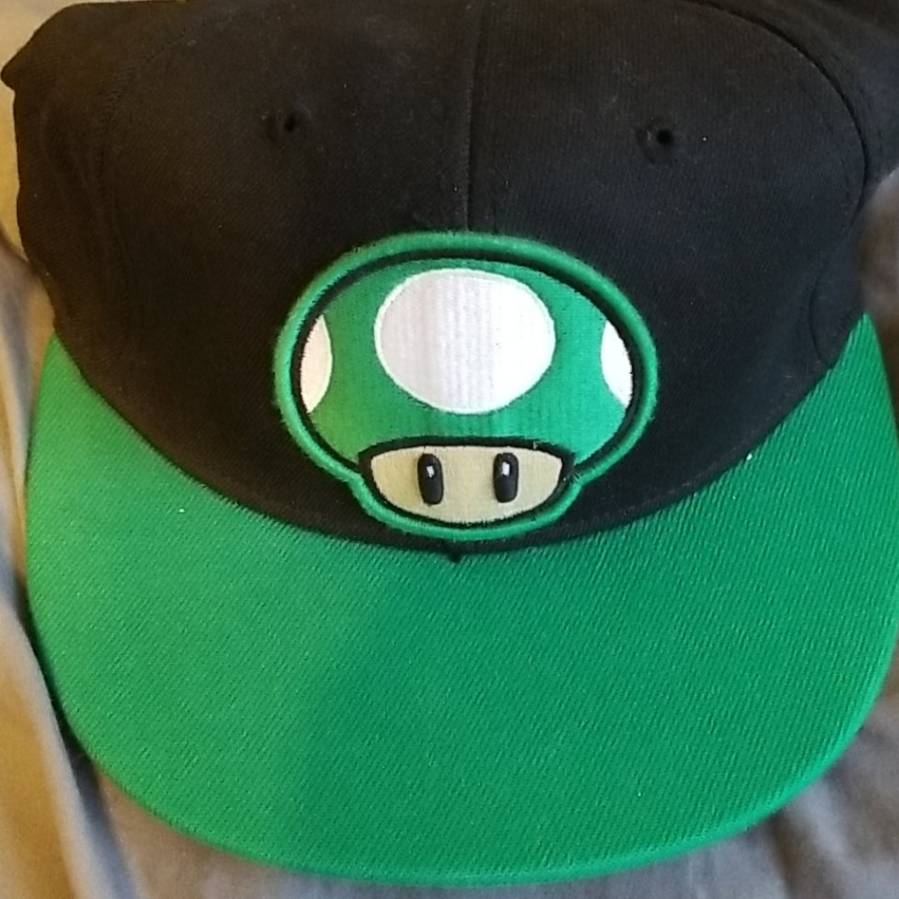 Mario 1UP Mushroom Hat